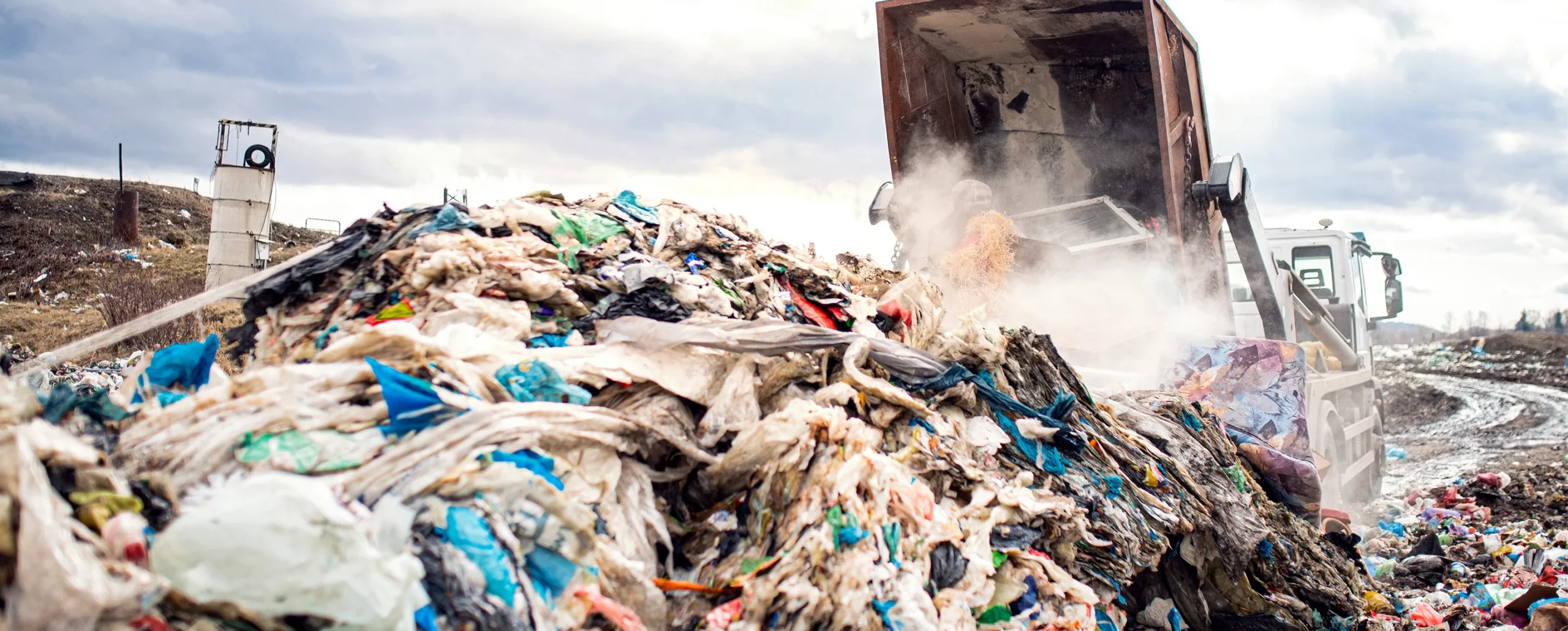 Strenge Testverfahren vs. Ständiges Dumping